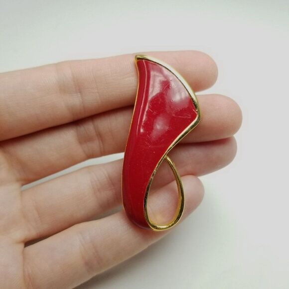 Vintage Retro Red Enamel Brooch, Abstract Unisex Design Lapel Pin, Estate - Picture 5 of 6